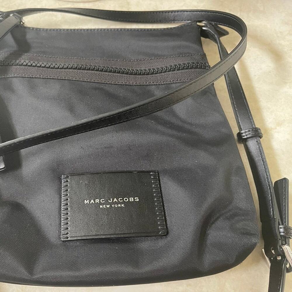 Marc Jacobs New York black Nylon crossbody - Picture 6 of 10